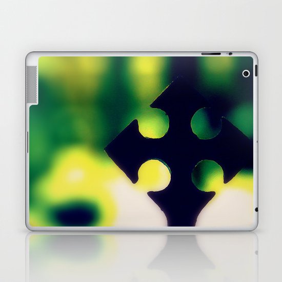 Cross Laptop & iPad Skin
