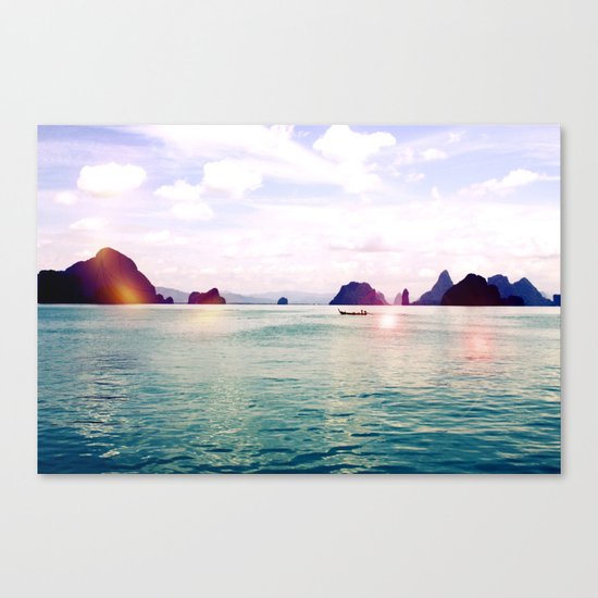 Lost Canvas Print