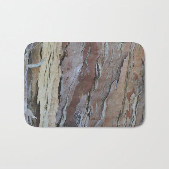 TEXTURES -- Fern-Leaved Ironwood Bark Bath Mat
