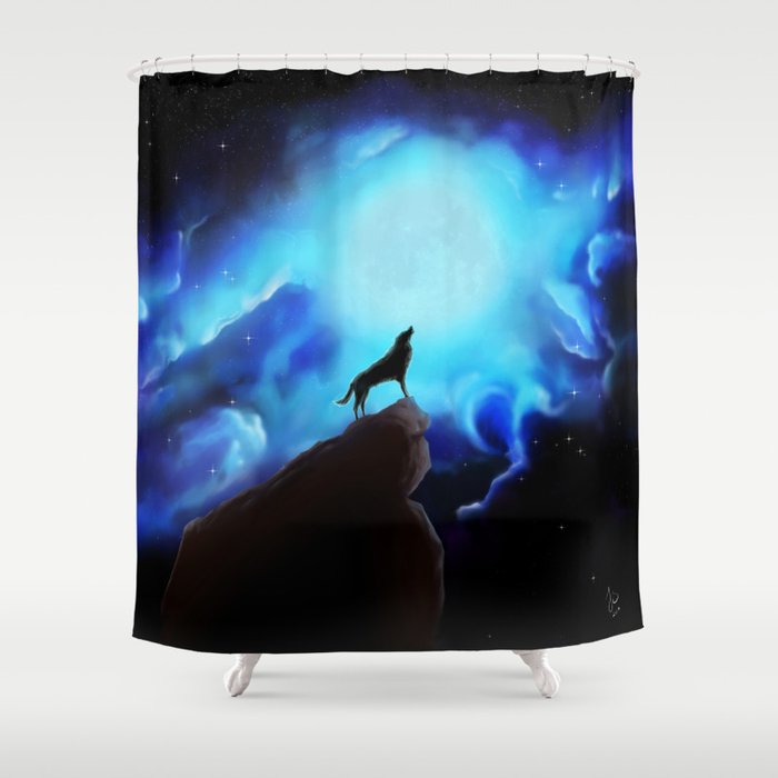 Lobo y Luna Shower Curtain