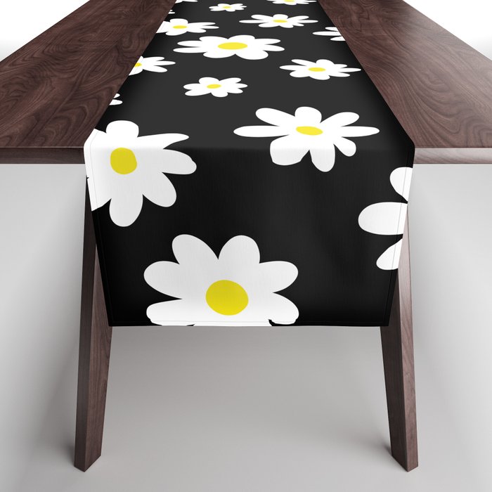 Daisy Pattern (black/white) Table Runner