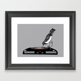 DJ magpie Framed Art Print