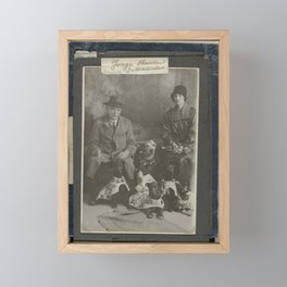 Portrait man and woman with four three-month dogs with advertising texts om, anonymous, 1930 - 1940 Framed Mini Art Print