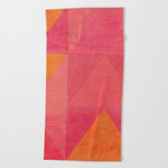 Trigonale 8 Beach Towel