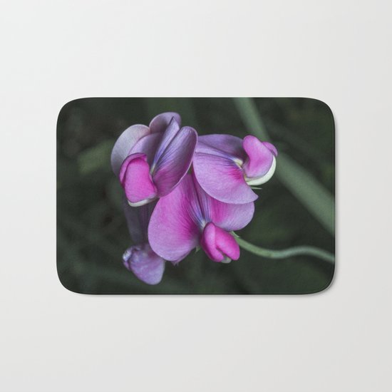 Sweet pea flowers Bath Mat