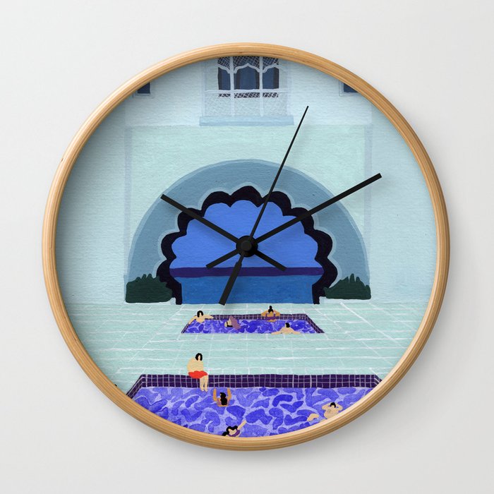Scallop pool Wall Clock