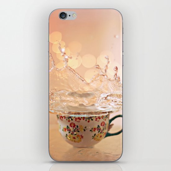 splish splash iPhone & iPod Skin