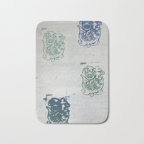 When Trapped Water Makes a New Path Bath Mat