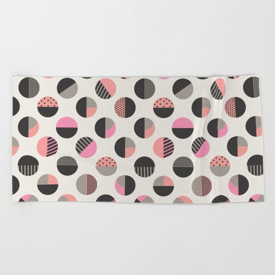 Circles pattern vector illustration Beach Towel