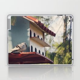 House of birds near the beach in Cuba Laptop Skin