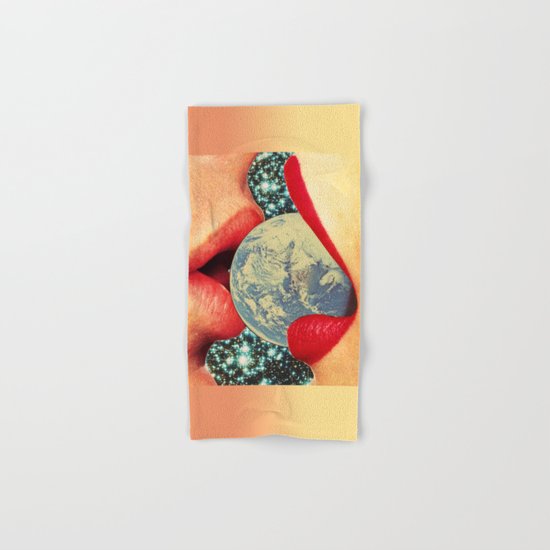 Lovers who eat the world Hand & Bath Towel
