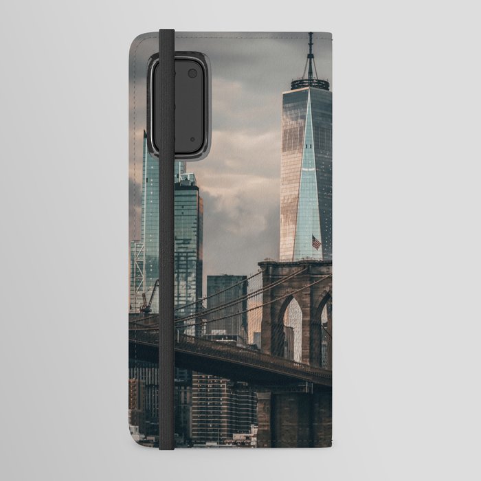 Brooklyn Bridge and Manhattan skyline at sunset in New York City Android Wallet Case