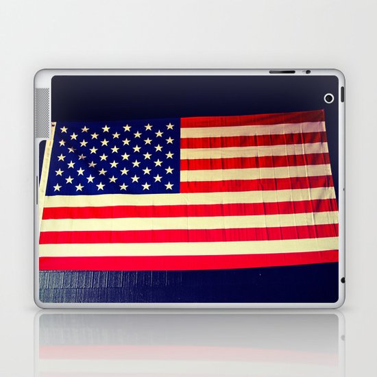 Wall flag Laptop & iPad Skin
