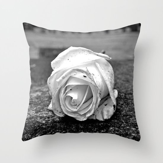 One last rose Throw Pillow