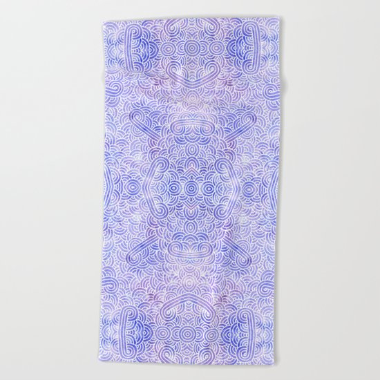 Lavender and white swirls doodles Beach Towel