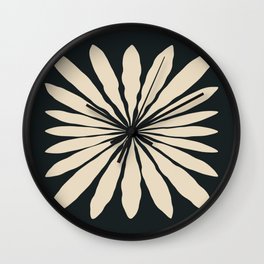 Star Leaf: Noir Wall Clock