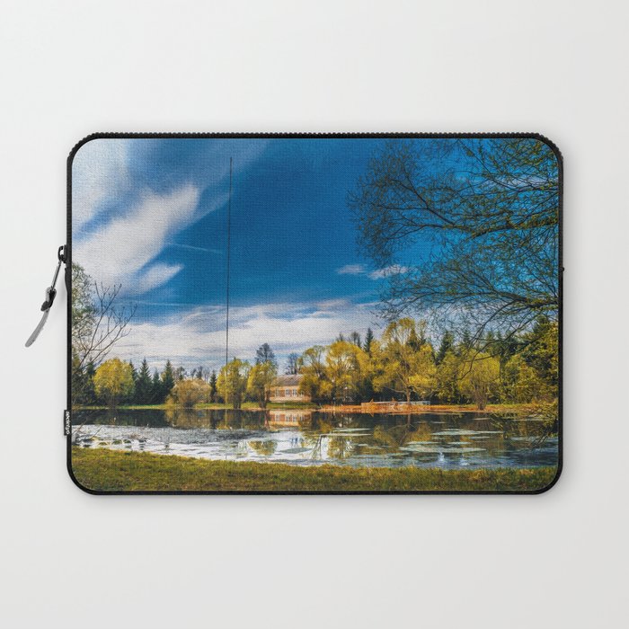 Lakeview Laptop Sleeve