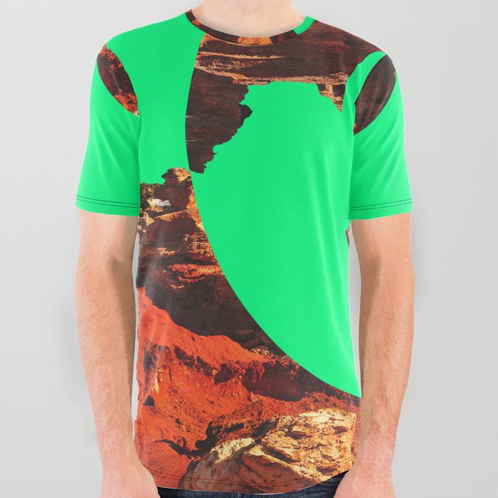 rustMOnTa All Over Graphic Tee
