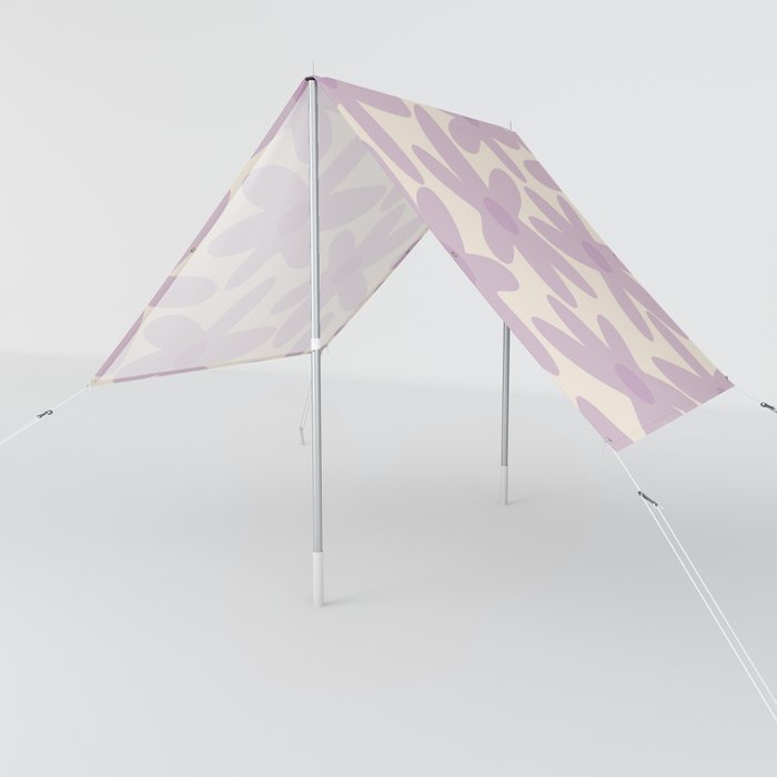 Daisy Time Retro Floral Pattern in Soft Lavender and Cream Sun Shade
