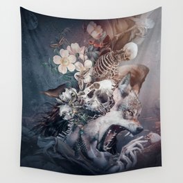 Wolf in moonlight Wall Tapestry