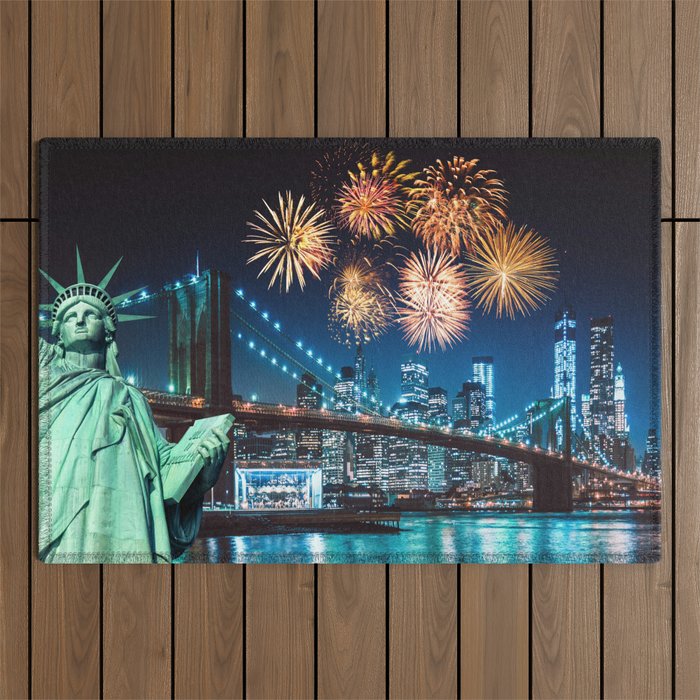 statue of liberty in nyc Outdoor Rug