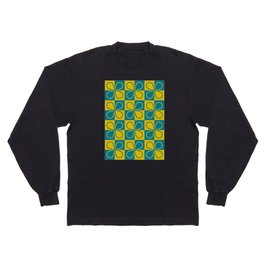 Bearberry Checkerboard (Blue) Long Sleeve T-shirt