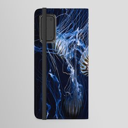 Jellyfish swimming Android Wallet Case
