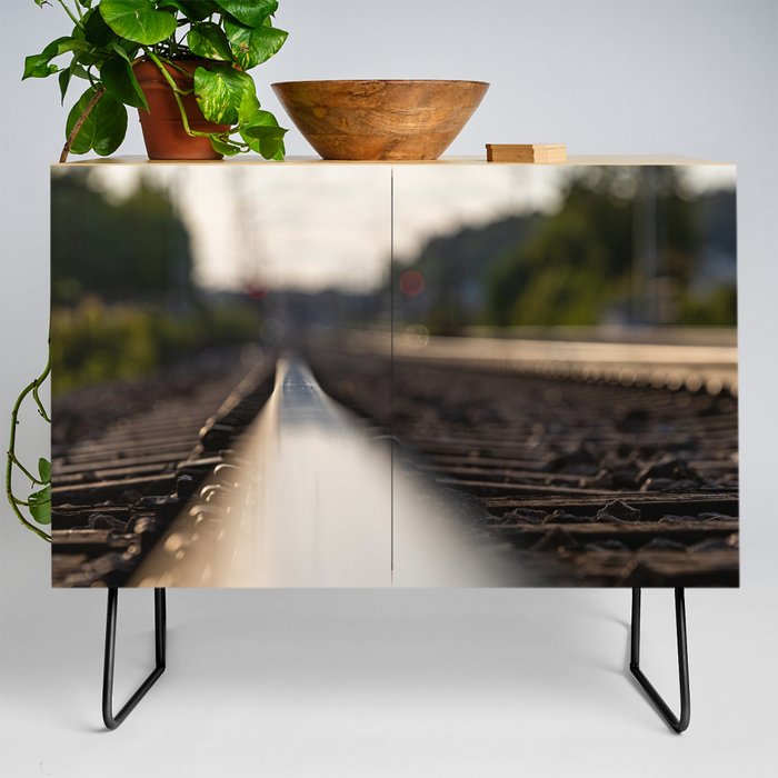 On the tracks Credenza