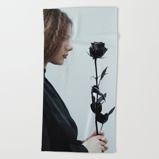 Black rose Beach Towel