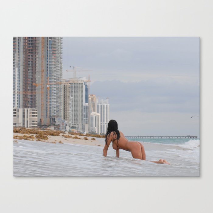Girl naked beach 