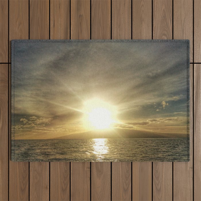 Sunset on Maui by boat Outdoor Rug