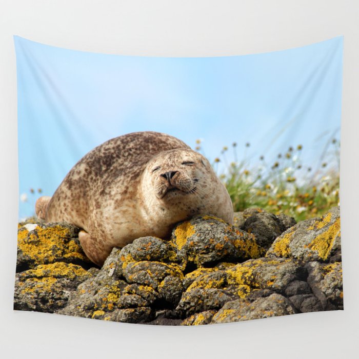 Seal at Dunvegan Castle, Scotland Wall Tapestry