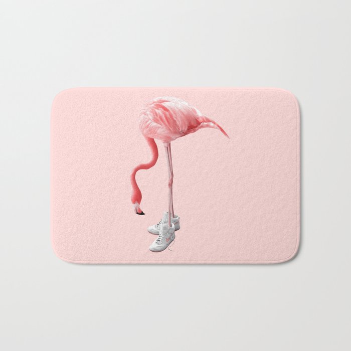 SNEAKER FLAMINGO Badematte | Graphic-design, Digital, Flamingo, Cute, Lustig, Sports, Sneaker, Liebe, Pink, Humor