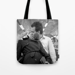 Love on the underground, London Tote Bag