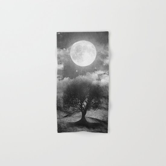 Black and white - Once upon a time... The lone tree. Hand & Bath Towel