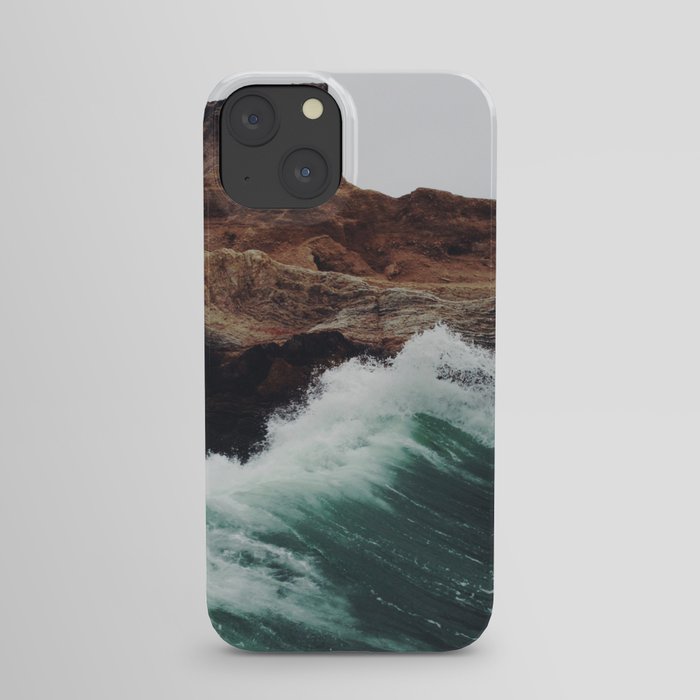 Montaña Wave iPhone Case