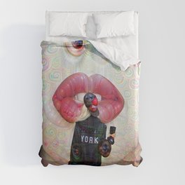 Kissing your face with my beautiful lips Duvet Cover