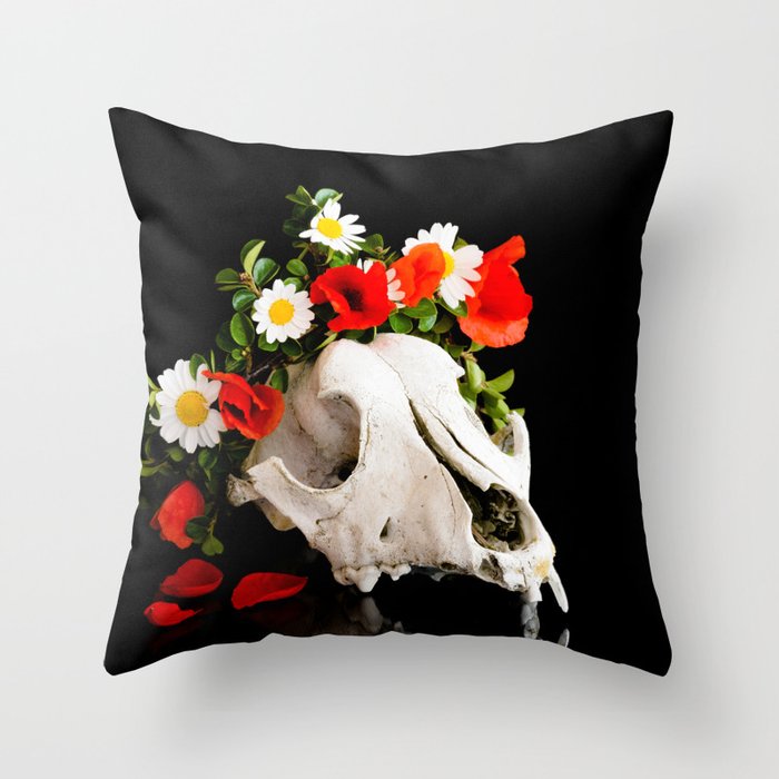 Animal skull with a wreath of wild flower Throw Pillow
