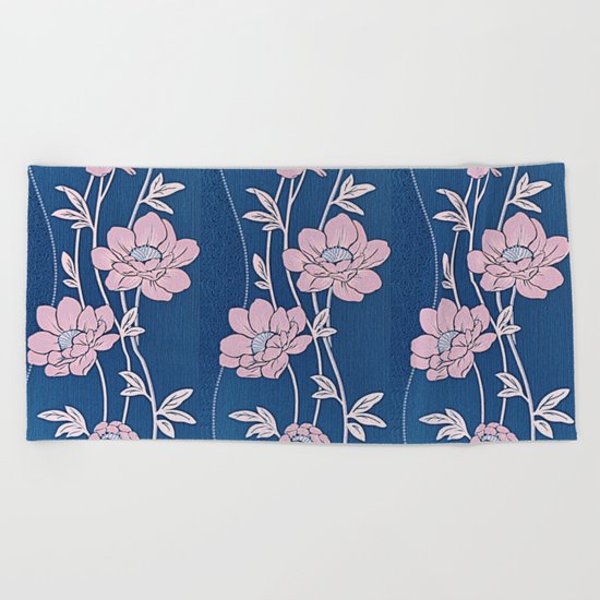 Rose Quartz Flower Garlands Beach Towel
