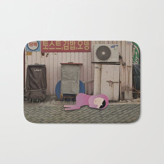 l a r a g i o n e h a s o n n o Bath Mat