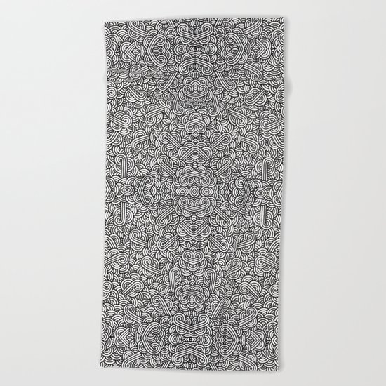 Black and white swirls doodles Beach Towel