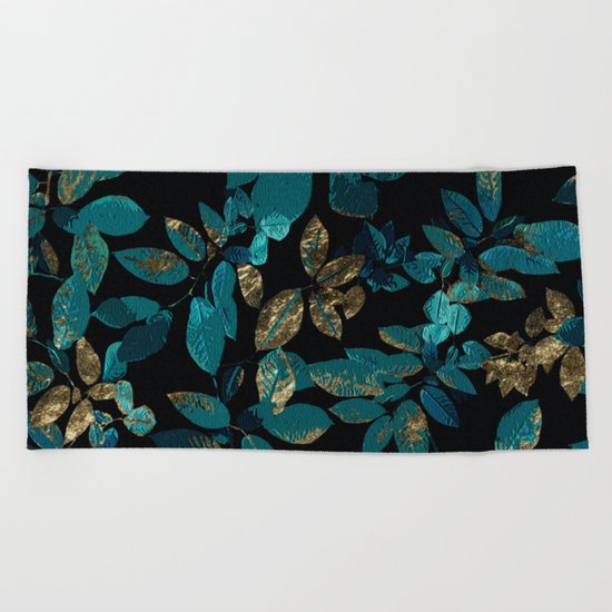 Seamless Blossom Pattern Beach Towel