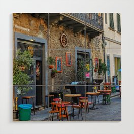 Time for a cafe at an Italian restaurant Wood Wall Art