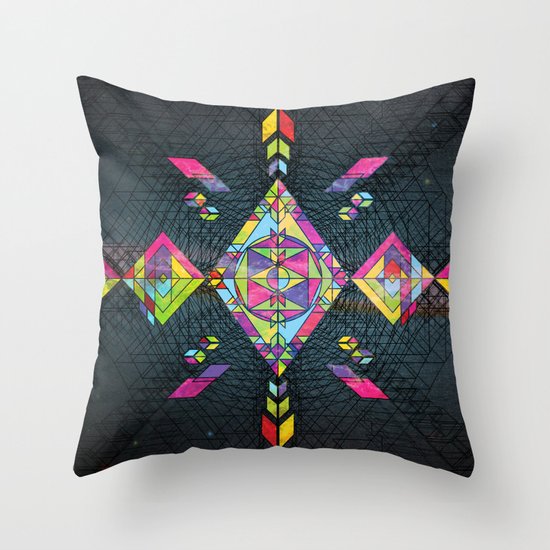 Renesans Throw Pillow