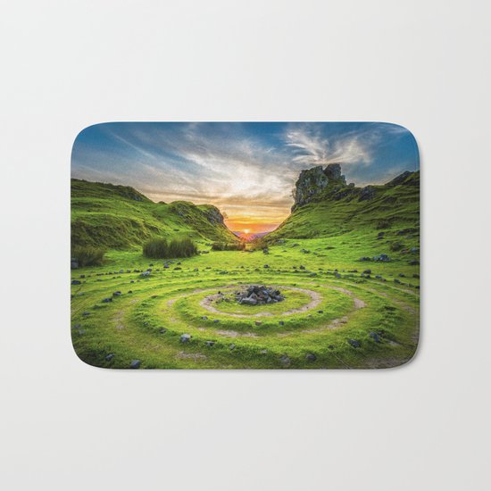 Green nature circle Bath Mat