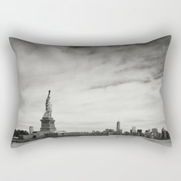Back and white statue of liberty Rectangular Pillow