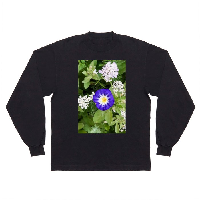 Blue Morning Glory blossm garden flowers pattern Long Sleeve T Shirt