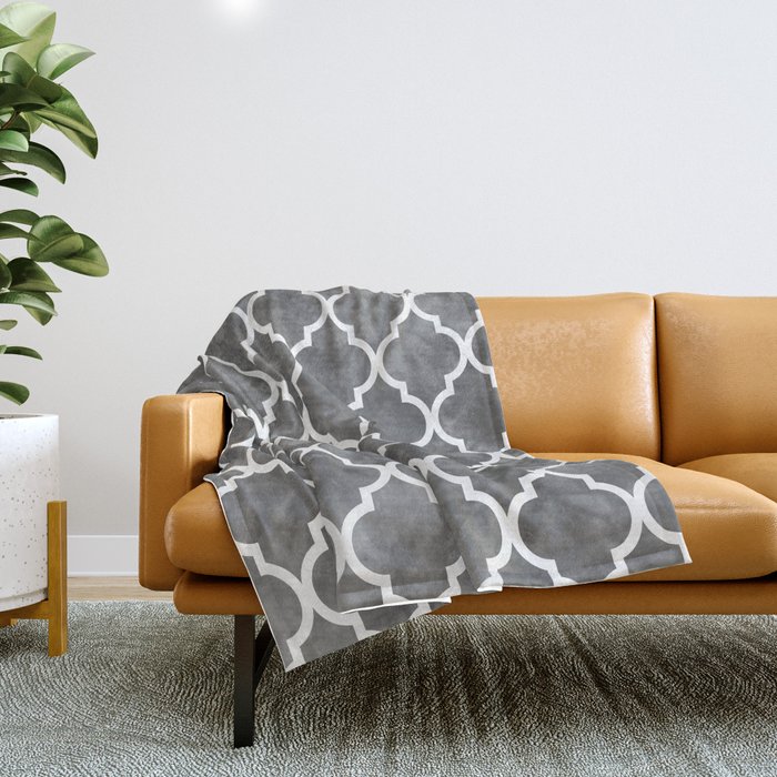 Classic Quatrefoil Lattice Pattern 915 Gray Throw Blanket