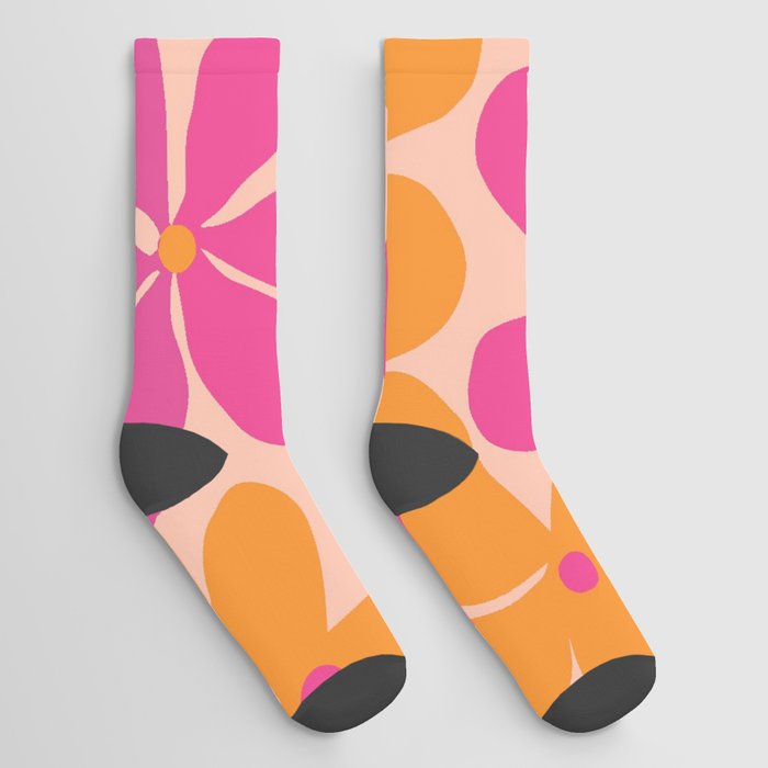  Groovy Pink and Orange Flowers Pattern - Retro Aesthetic  Socks