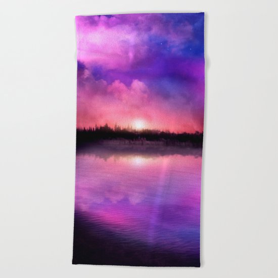 Sunset magic Beach Towel